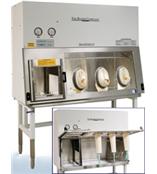 BAKER药物隔离手套箱